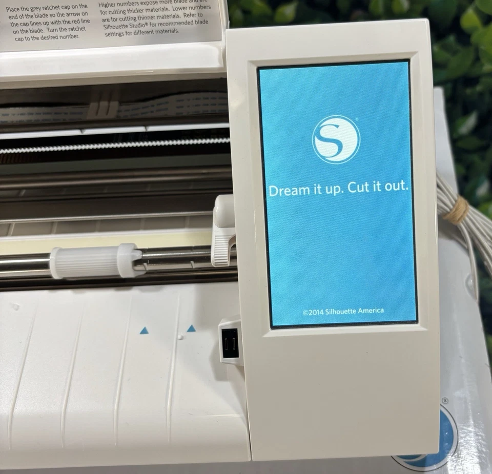 Silhouette Cameo 2-3T Electronic Cutting Tool |S💿ftware Disc Included - Image 3 of 4