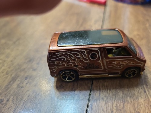 Hot Wheels: Custom '77 Dodge Van 2008 (brown) - Picture 2 of 5