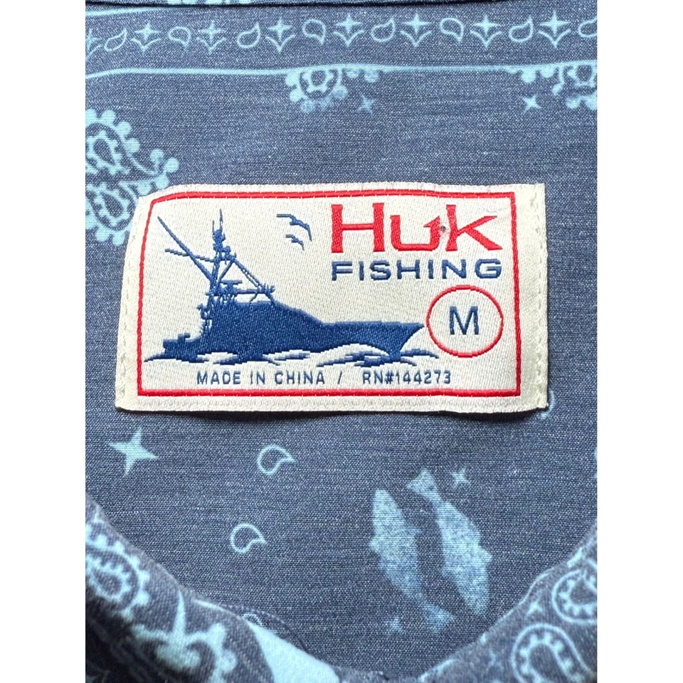 Huk Mens Medium Button Down Short Sleeve Fishing Shirt Paisley Shark Performance - Image 4 of 4