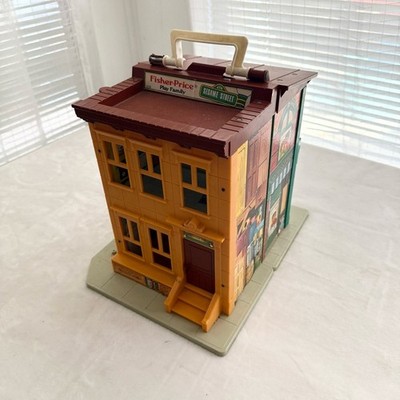 Vintage 1975 Fisher-Price Sesame Street Play Family Folding Dollhouse #938