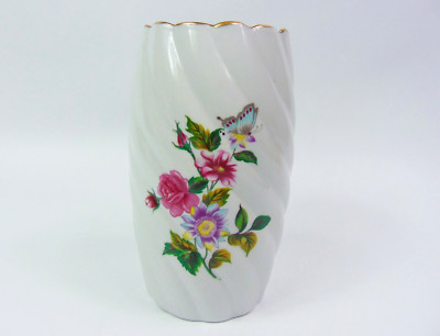 Schöne Porzellan Blumenstrauß Vase mit Goldrand und floralem Design