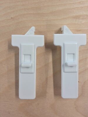 Tilt Latch  / WHITE / Sold as a set of 2 / R hand-L hand       O