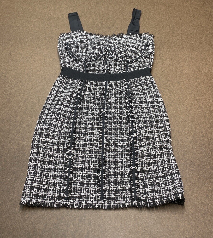 princess polly baby blue dress Black & white never looked so mysterious , Can you guess what color  this dress really is? , Drop your answer in the comments  no cheating!  , The reveal is coming are you ready? , #ThreadTheory