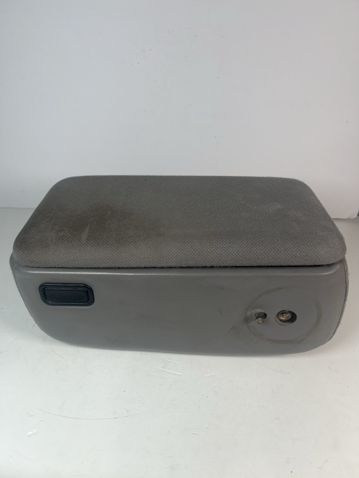 98-04 Ford Ranger Mazda B-Series Gray 2-Bolt Center Console Armrest