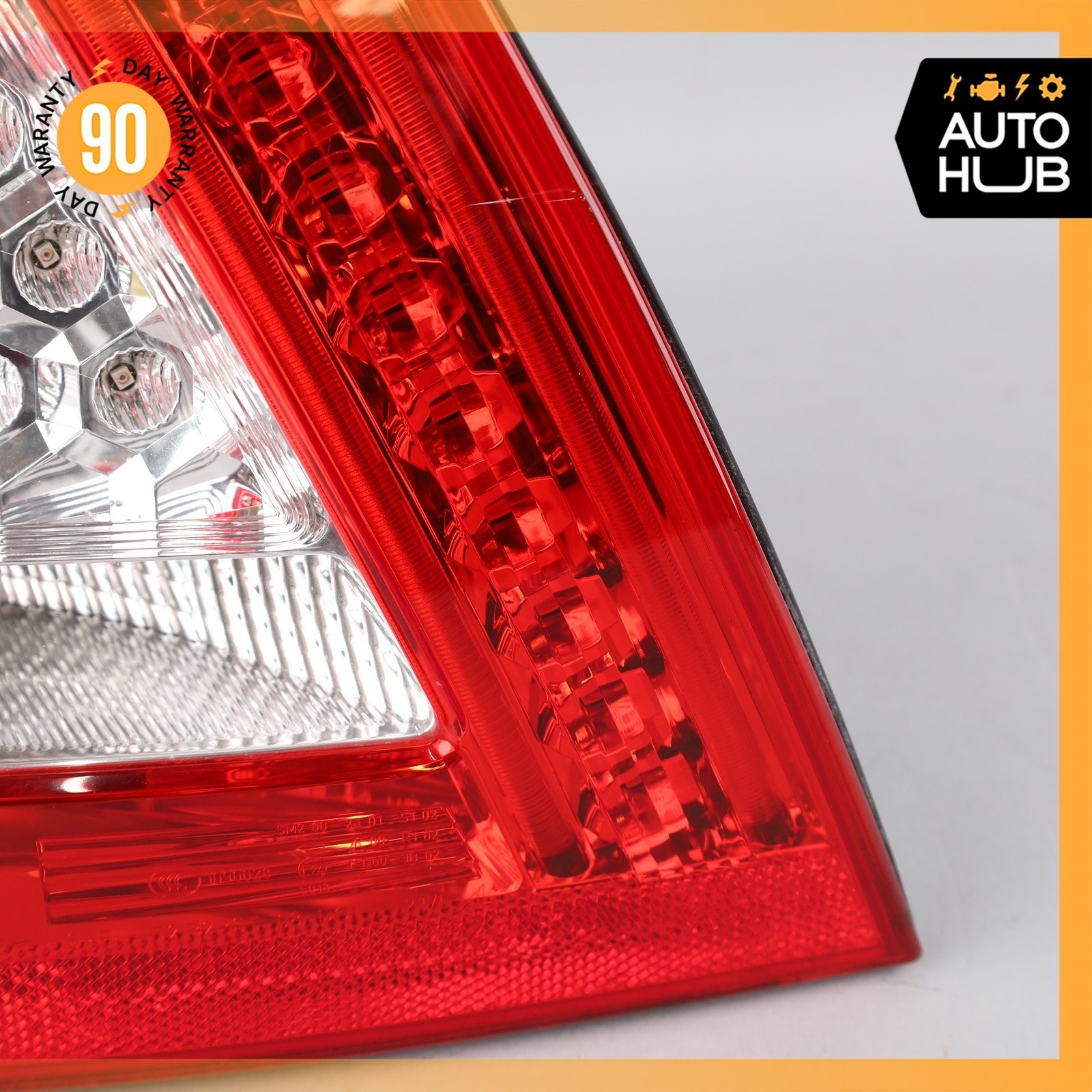 09-13 Maserati Quattroporte M139 Left Side LED Tail Light Lamp 208579 OEM 51k