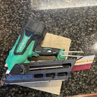 Nailer gun cordless