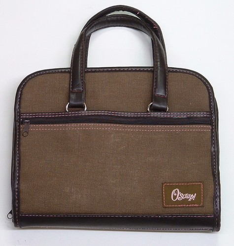 PREOWNED O’SCRAP EMBELLISHMENT BAG W/ MULTIPLE INSIDE CLEAR STORAGE POCKETS