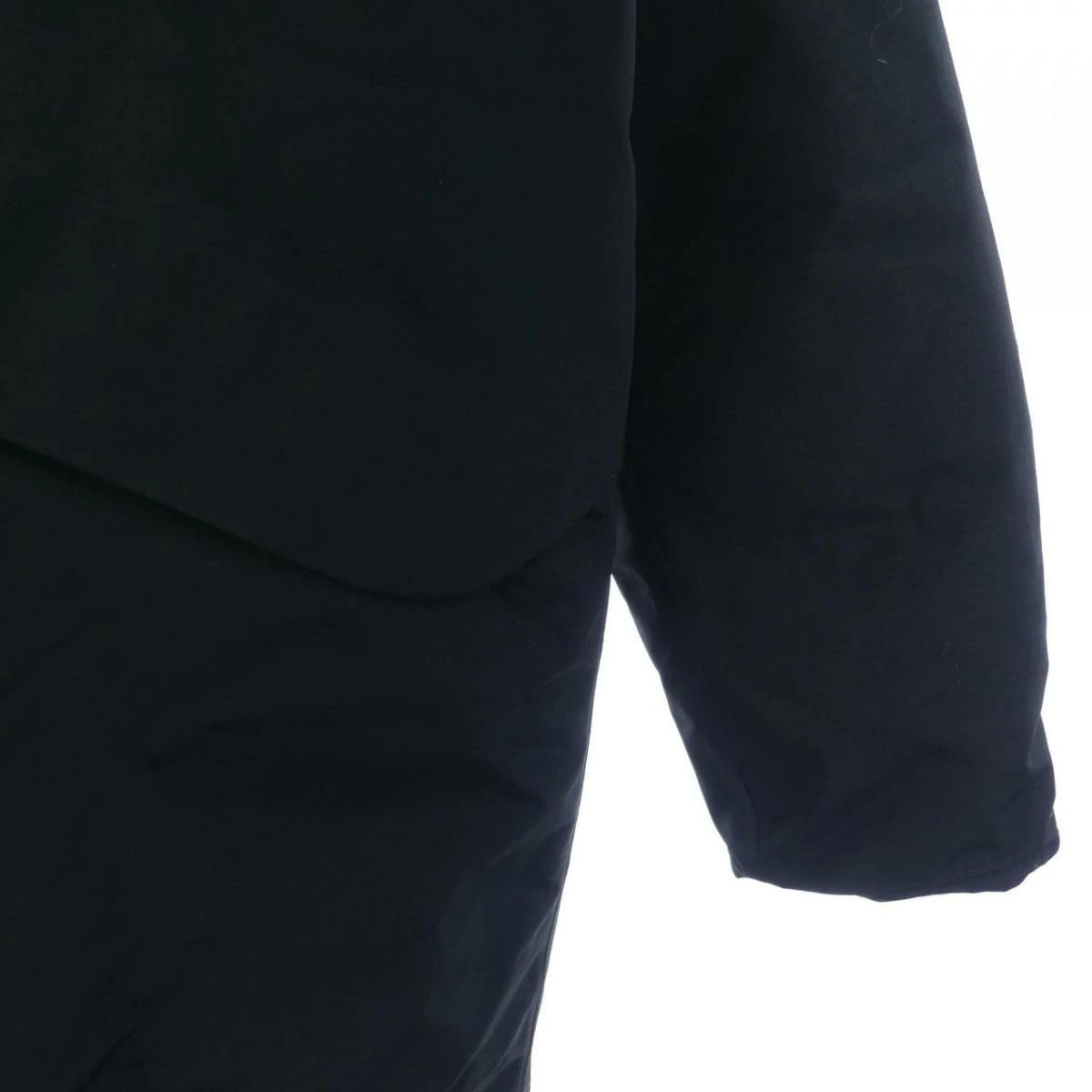 GOLDWIN down jacket [used] - image 6