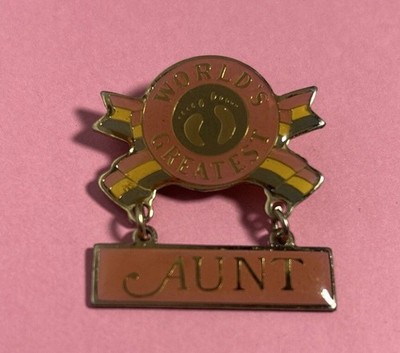Vintage   1981 Hang Ten -World s Greatest AUNT  Dangle Lapel Pin or Brooch