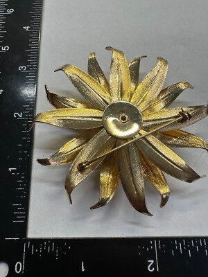 Flower Gold Tone Etched Vintage Pin Brooch J-891 | eBay
