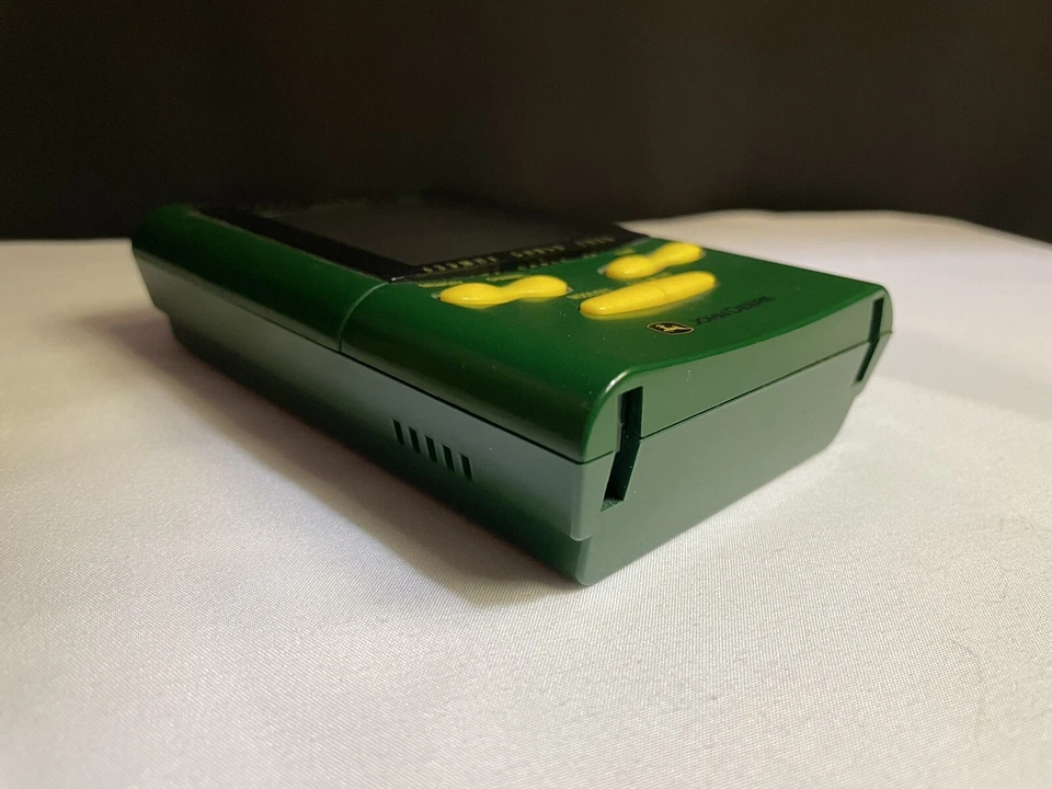 John Deere Wireless Rain Gauge/ Thermometer - Oregon Scientific RARE - No Sensor - Image 4 of 4