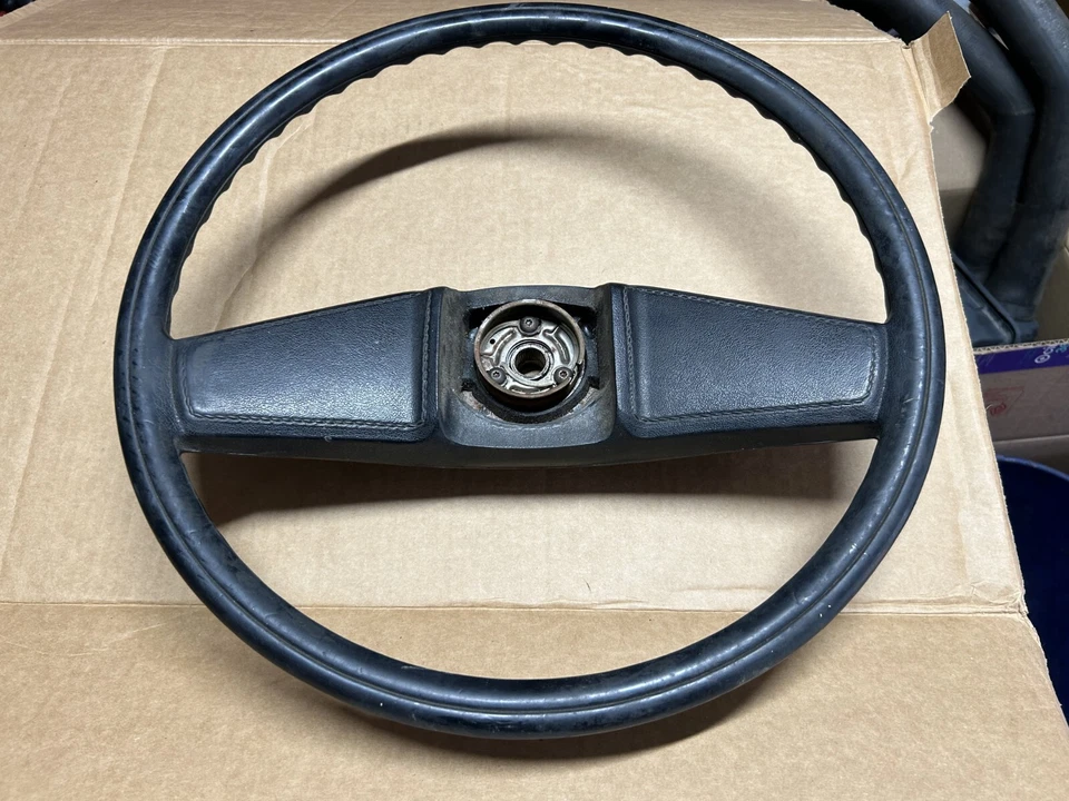 73-87 CHEVY TRUCK STEERING WHEEL SILVERADO OEM 2 BAR C10 K10 K5 SUBURBAN K20 K30 - Image 3 of 4
