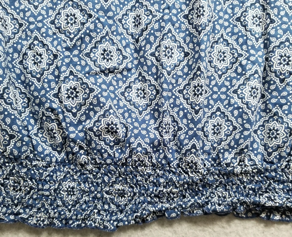 Top Halter Azul Asfalto Para Mujer Pequeño S Azul Blanco Floral Y2K Sin Mangas Calado Foto 3 de 4