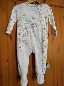 sleepsuits up to 1 month