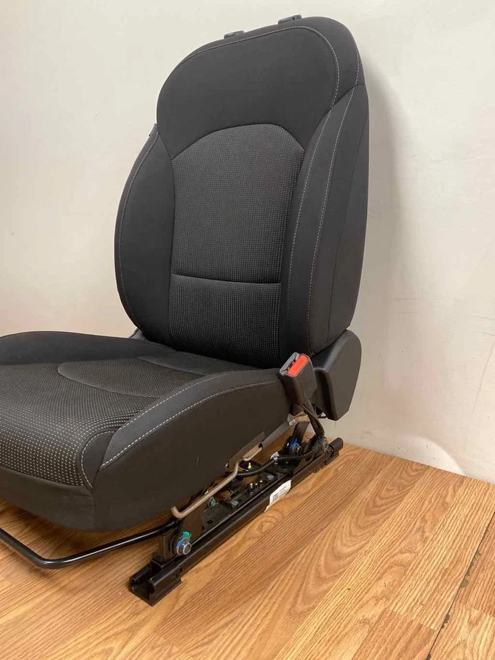 Se adapta a KIA FORTE 2020-2024 sedán asiento delantero derecho del lado del pasajero tela negra OEM Foto 3 de 4