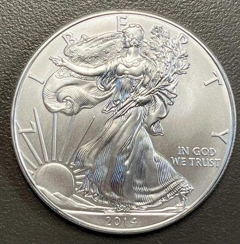 2014 American Eagle Silver Dollar / 1 oz .999 Silver / Uncirculated