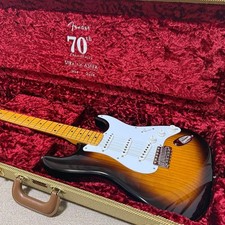 Fender 70th Anniversary 1954 Stratocaster Mint with Hard Case