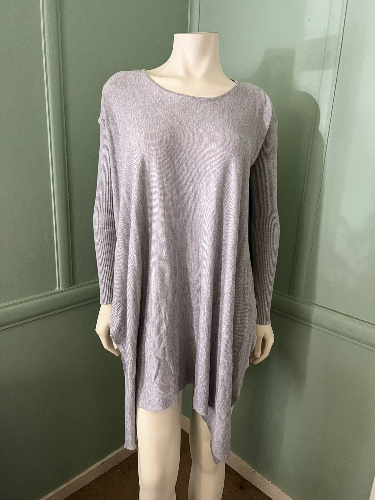 Mystery Designer Light Gray Flowy Poncho Sweater With Fitted Sleeves Unique! S