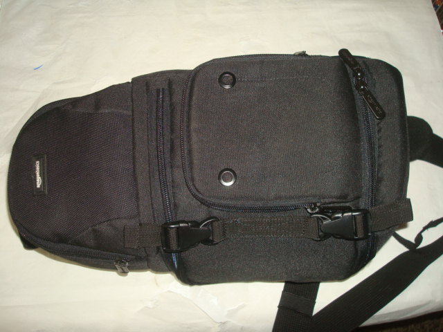 amazonbasics camera sling bag