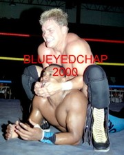 SHANE DOUGLAS VS TOO COLD SCORPIO WRESTLER 8 X 10 WRESTLING PHOTO WWF ECW