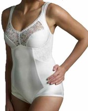 SWEGMARK FEATHER 37211 Gr.80-110 B-E Damen Body Form Shapewear BH ohne Bügel
