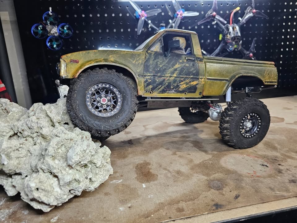 RC4WD Trail Finder 2 – Custom Build w/ SHV500v Servo, Goodyear MT/R Tires, Upgra