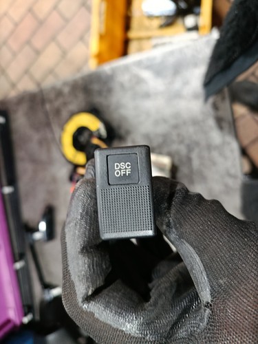 Mazda 6 GG GY Schalter Antriebsschlupfregelung DSC 15A469 Original