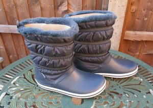 crocs winter boots uk