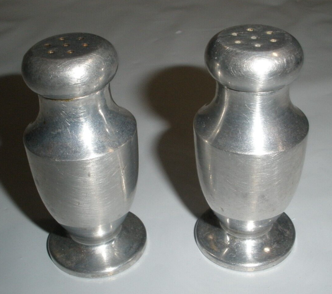 salt and pepper shaker 5.5x10.5cm, 2-fold assorted for wholesale sourcing !