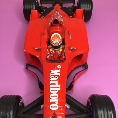 Hotwheel F2001 FERRARI MICHAEL SCHUEMACHER Collection MARLBORO 1