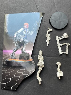Infinity - Dire Foes Obsidian Head Pack - Trisha N33 Miniature - ALEPH Haqislam