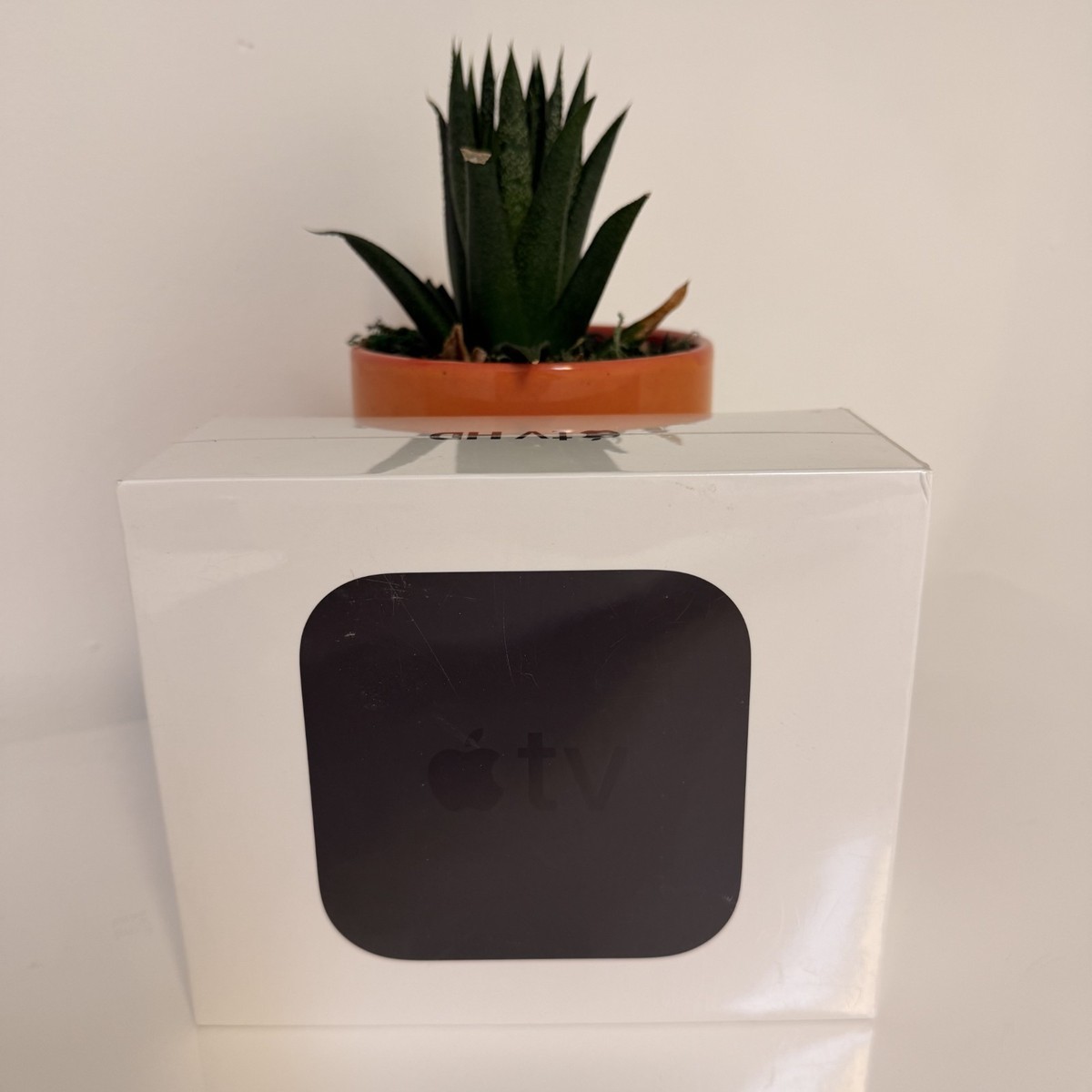 Apple TV (4th Generation) 32GB HD Media Streamer - Black (MR912LL