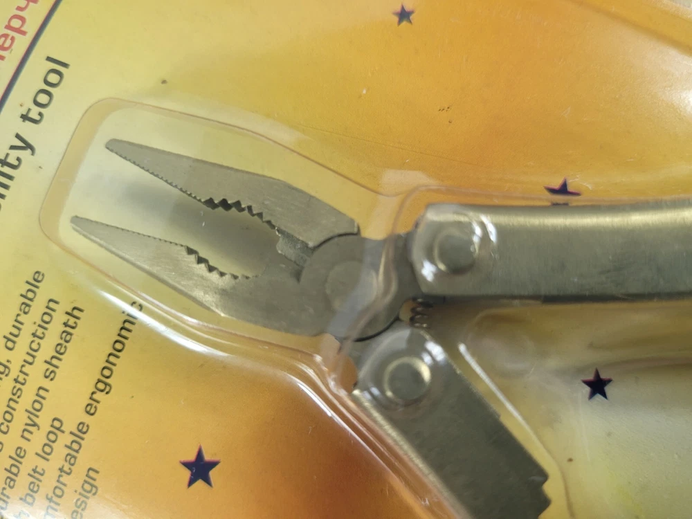Multi Tool Utility Tool Euro Masters248-024 With Sheath Belt Loop Knife Pliers