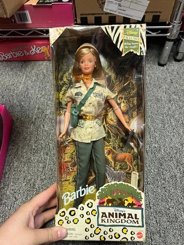 1998 Mattel Disney Animal Kingdom Barbie Figure Doll  VTG