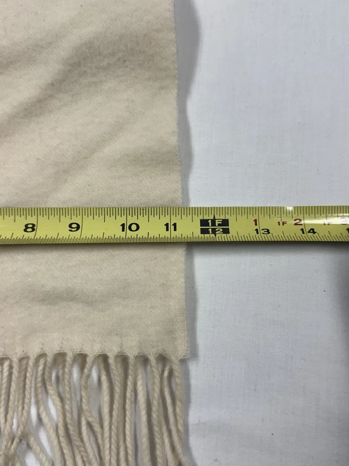 Bufanda vintage Marshall Field blanca crema 100 % lana ITALIA unisex 52" X 11" Foto 3 de 4