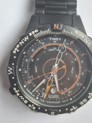 Timex Adventure Series Tide Temp Compass Armbanduhr für Herren (T2N723)
