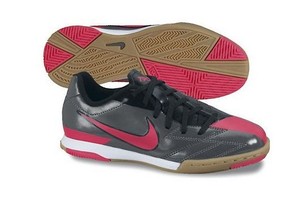 nike total 90 2012