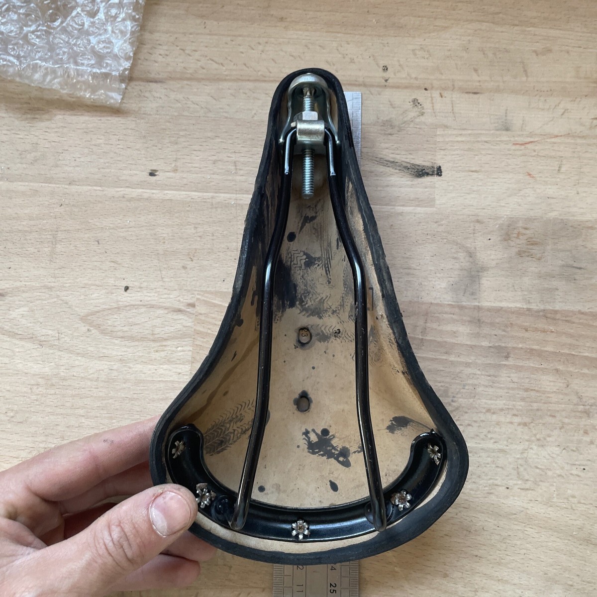 Selle Idéale TB N°27 - Modèle Saddle Seat - Fabriquée En France - NEUVE (Détail)