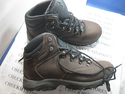 hiking boots weight