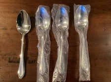 Oneida Joann Oval Soup Spoons, set of 4, New