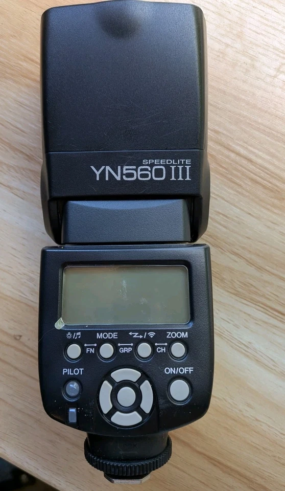 Camera Flash Nikon Canon Speedlight YONGNUO YN560III 2.4G Wireless  - Image 2 of 4