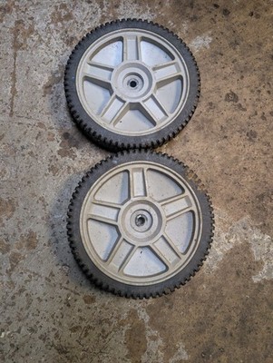 BOLENS 140cc MTD briggs stratton 500e push lawn mower Rear wheels tires solid 