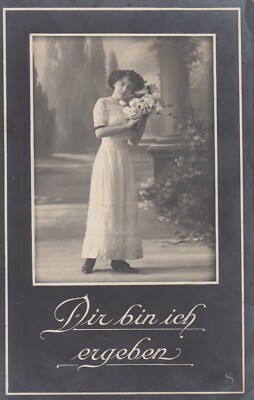 Postcard - I Am Devoted to You / Woman with Bouquet of Flowers (A1)