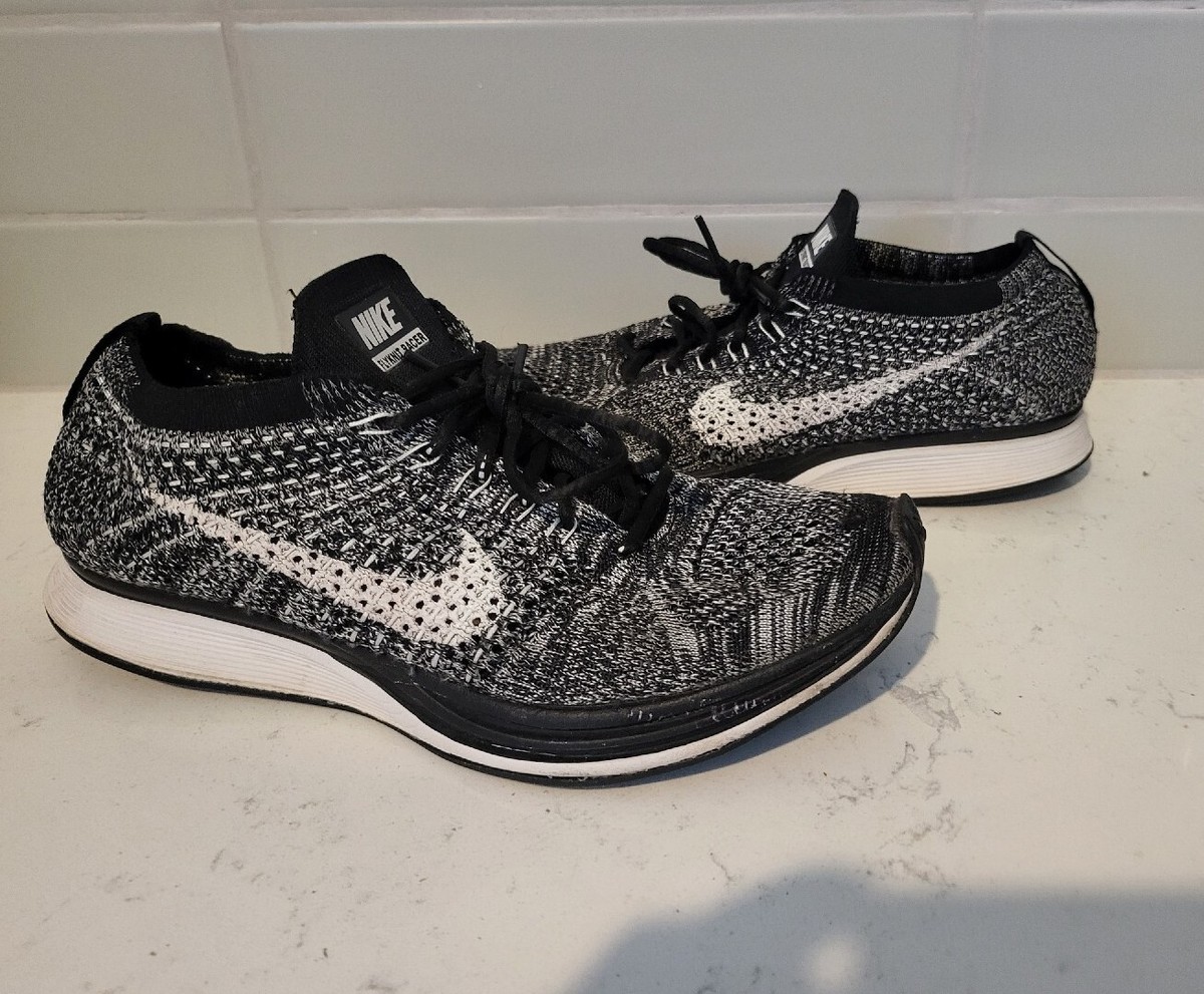 Nike Flyknit Racer Athletic Running Shoe Mens SZ6 526628-012 