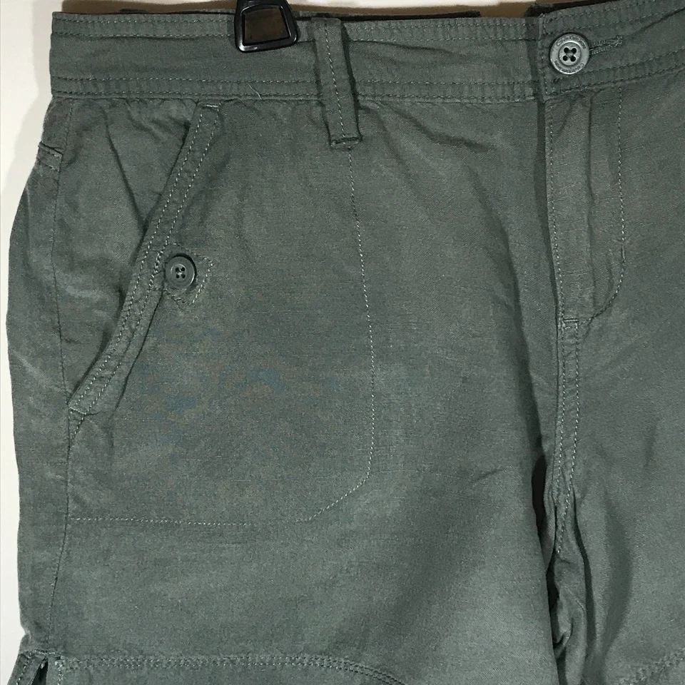 Pantalones cortos informales Calvin Klein Jeans para mujer 10 de mezcla de lino verde Foto 3 de 4