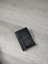 Genuine Original SONY BC-CSD Battery Charger NP-BD1 NP-FD1 NP-FT1 NP-FR1 NP-FE1