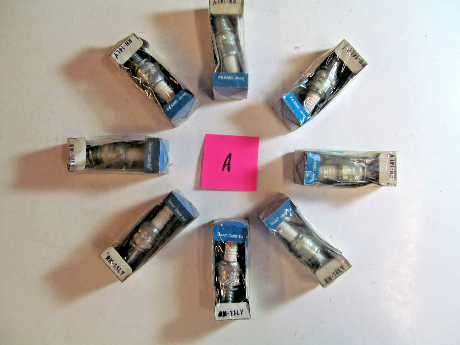 RN-14LY AMC JEEP SPARK PLUGS New Old Stock 6 cyl 232ci/258ci 2 extra plugs #A