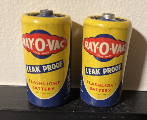 2 Vintage Ray-O-Vac Leak Proof “C”Flashlight Batteries 1940’s (non working)