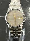 Vintage Seiko 5 Automatic  Men's Watch 17Jewels Day/Date Spare/Repair (refA9)