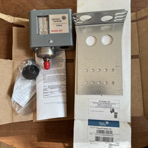 Johnson Controls P170AB-12C Pressure Control 12" Hg to 80 psi